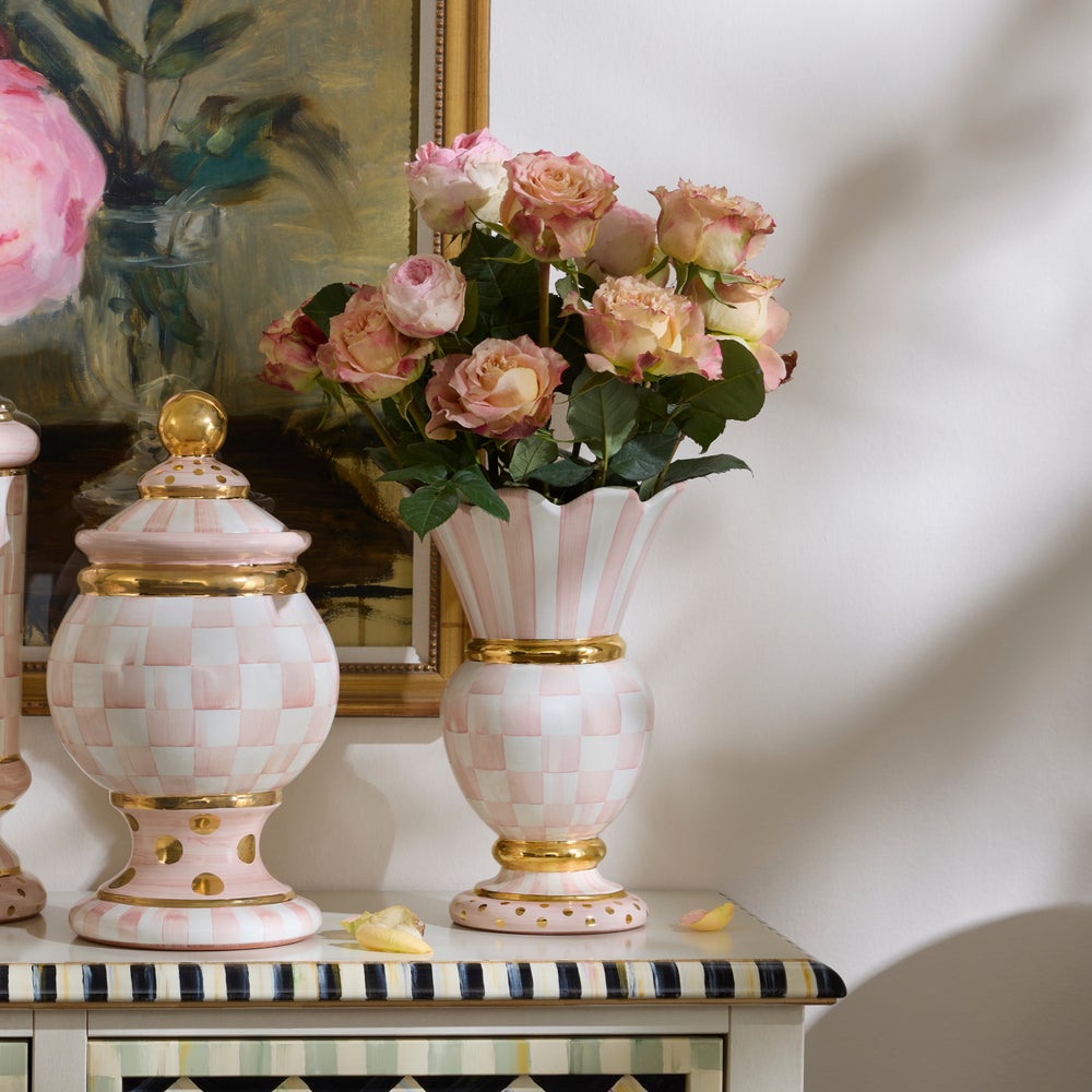 Check Great Vase