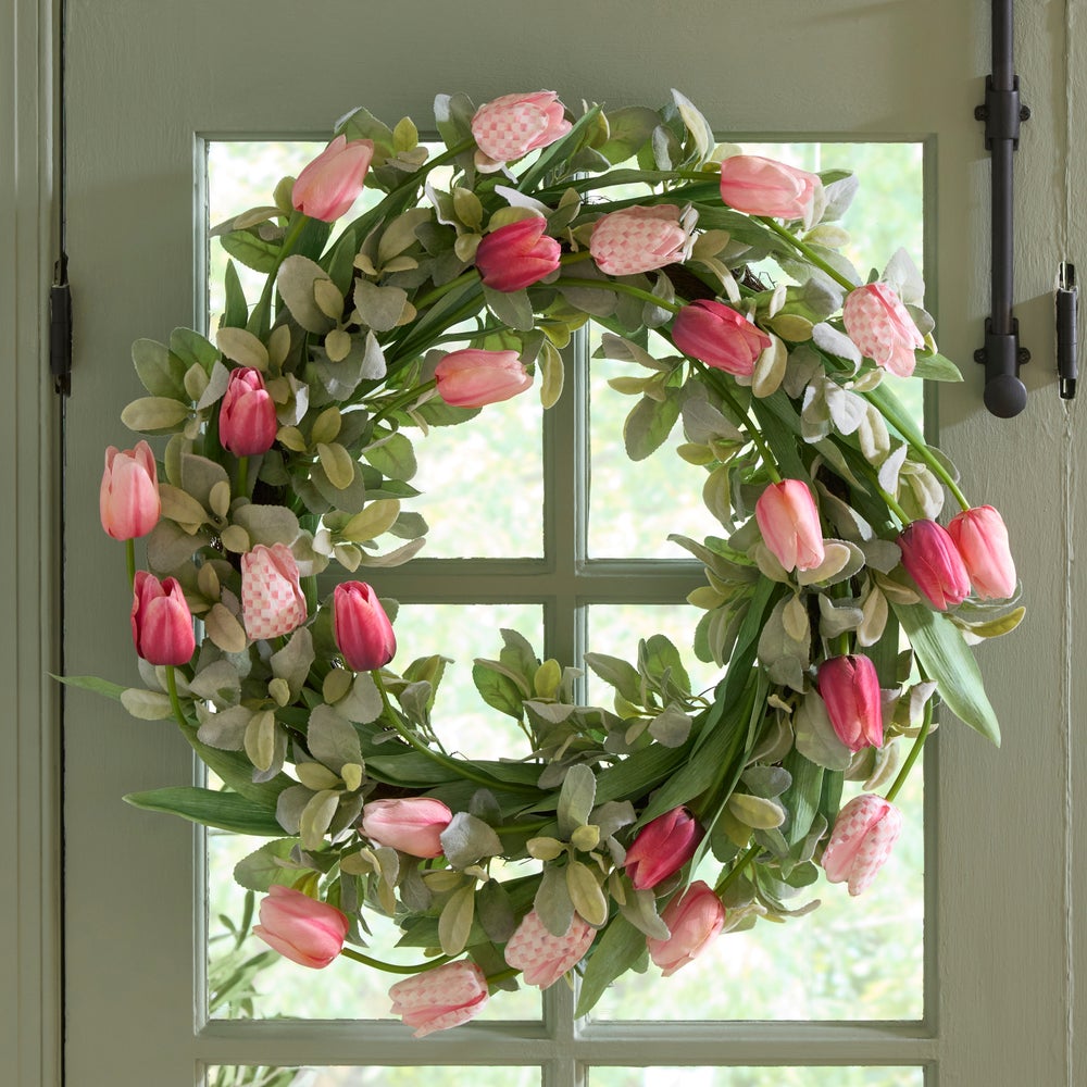 Rosy Check Tulip 28" Wreath