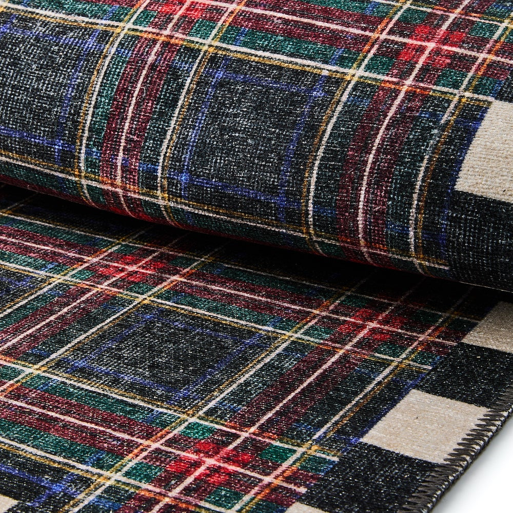 Stewart Tartan Black 2' x 3' Washable Rug