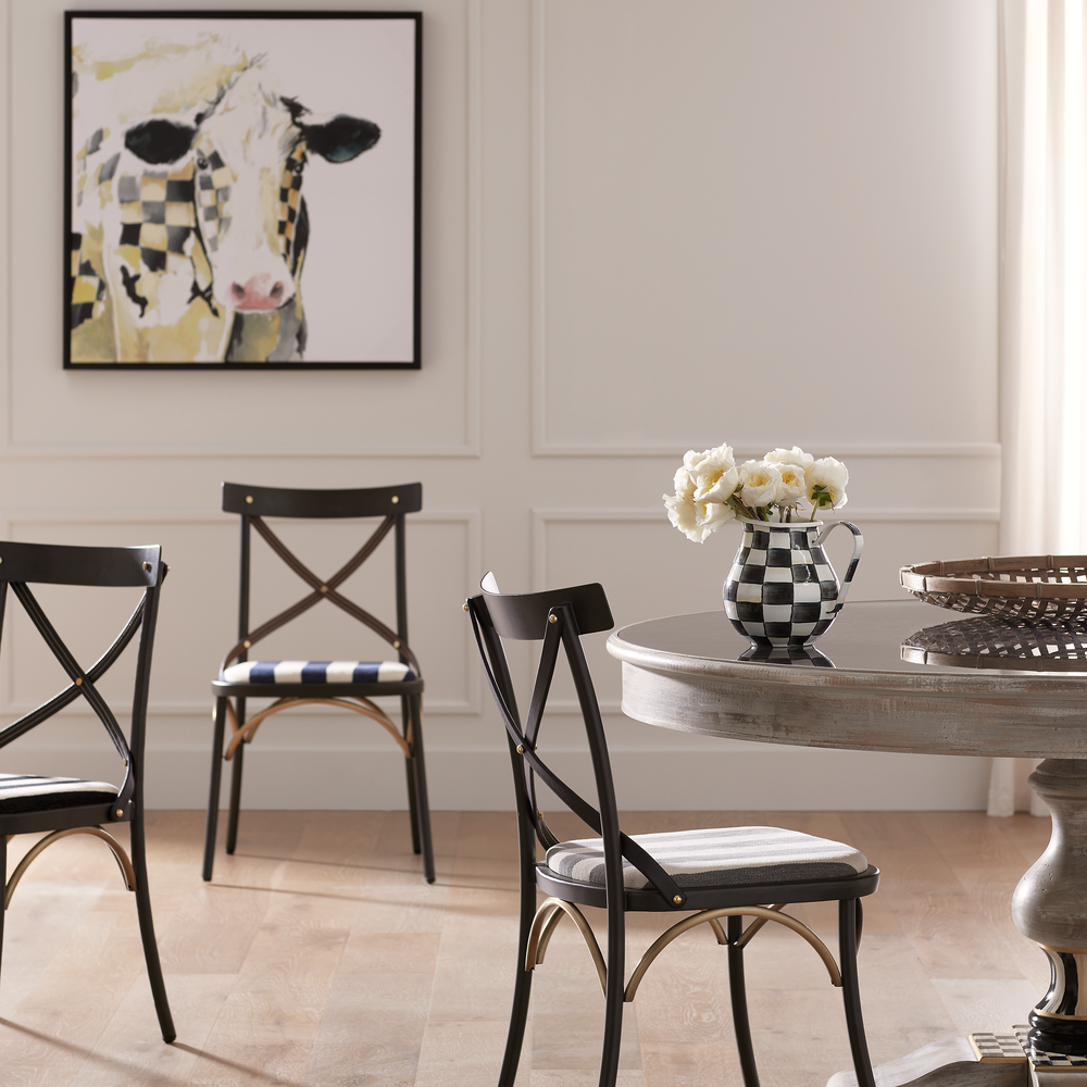 Tuscan Farm Round Pedestal Table