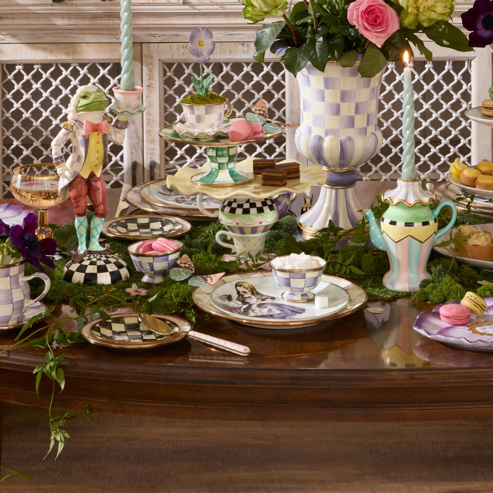 Wonderland Cake Stand