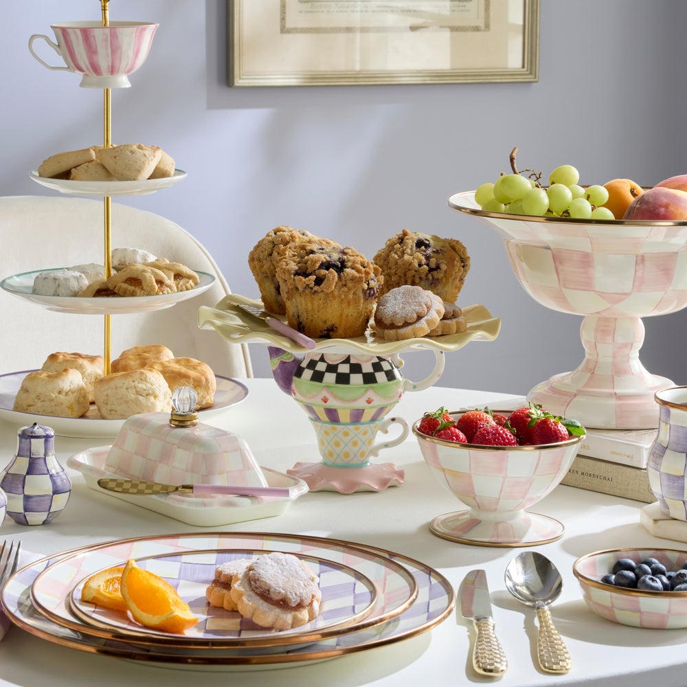 Wonderland Cake Stand