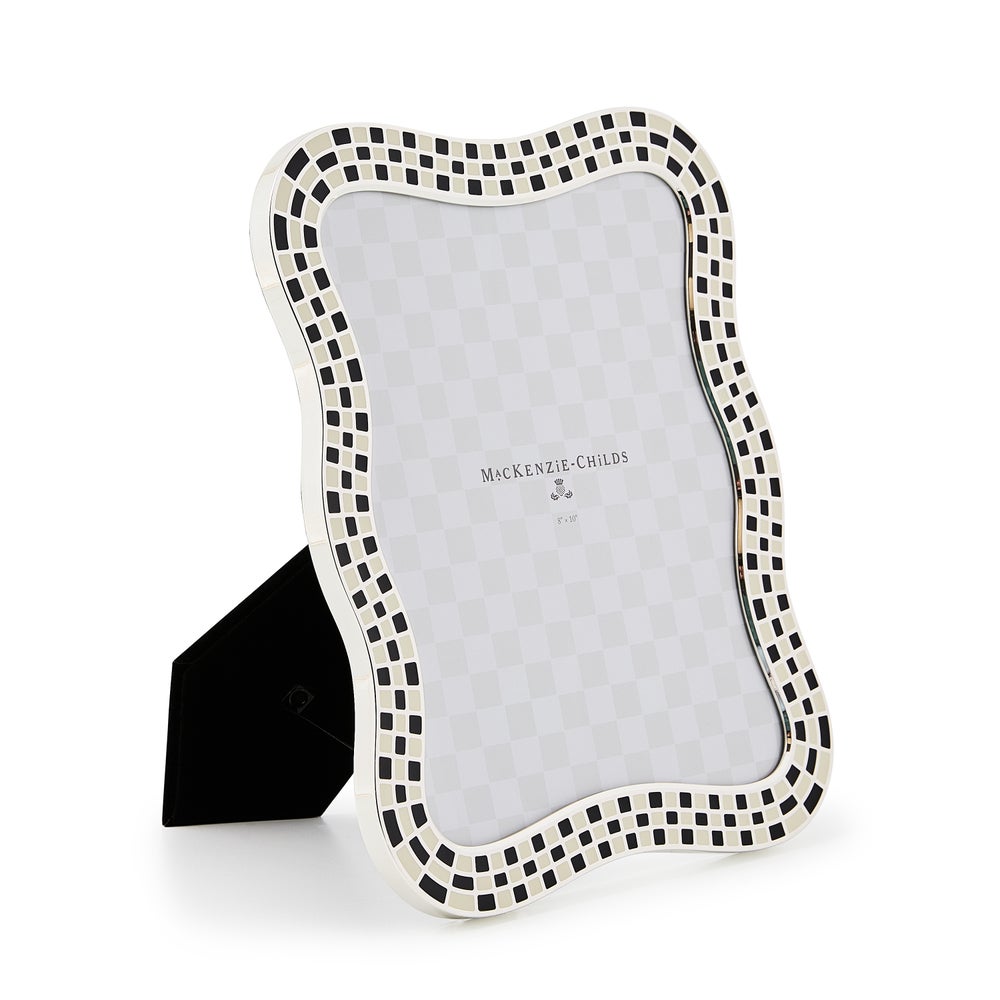 Wavy Check Silver Plated Frame